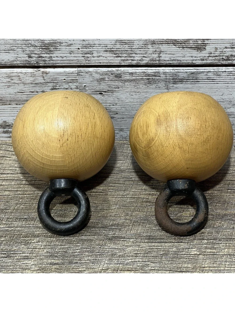 VTG BODUM Nissen Ball Boy Salt  & Pepper Round Wooden Mill/Grinder Set Denmark